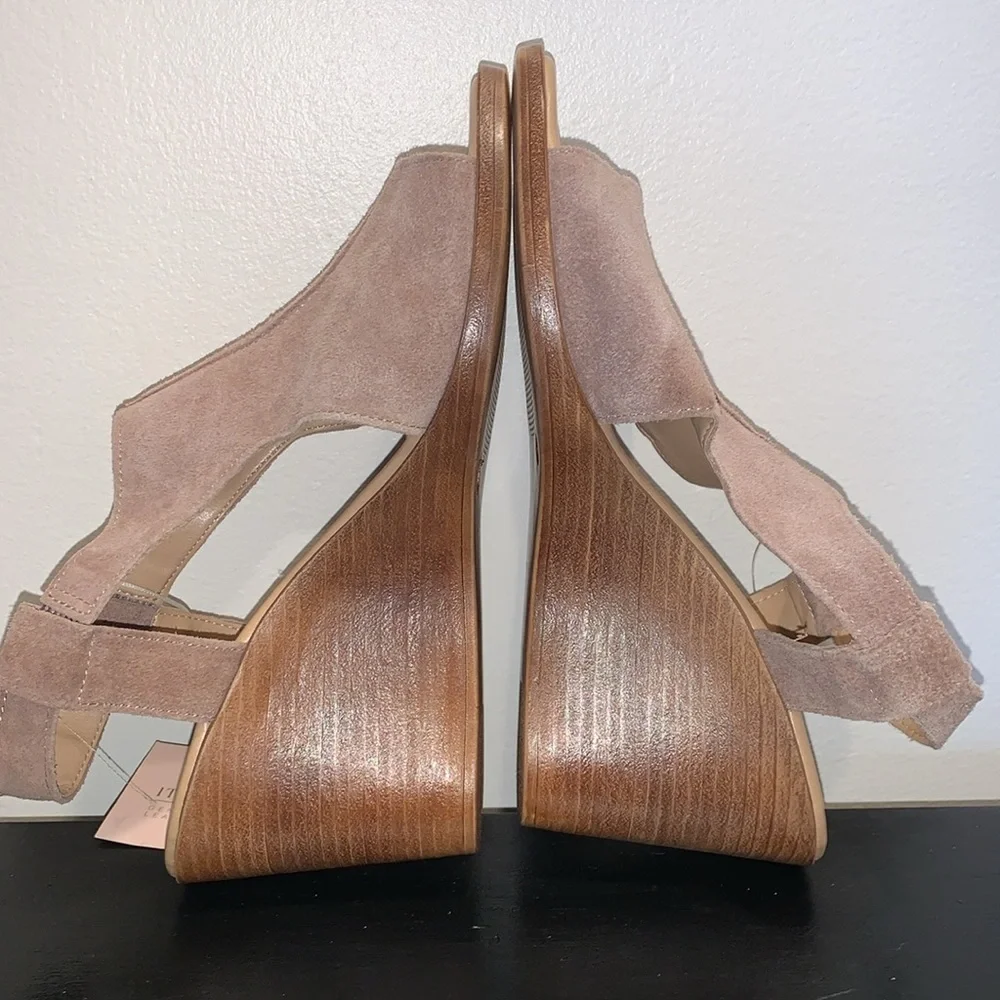 Sophia Milano Suede Wedge Heel‎ Sandals.  Size 9.  Made in Italy.
